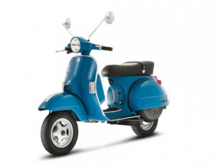  Vespa PX125 có giá gần 123 triệu đồng tại Việt Nam 