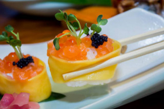 Vì sao món sushi của Nhật chinh phục cả thế giới?.