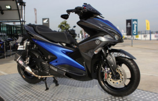 Yamaha NVX phiên bản Thái trong bản độ hàng hiệu đầy ấn tượng