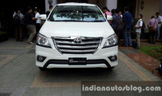  Ảnh thực tế Toyota Innova bản nâng cấp 
