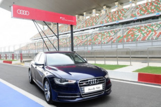  Audi S6 mới có giá bắt đầu từ 143.600 USD 
