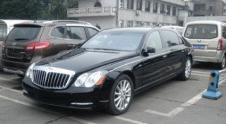  Ba xe siêu sang Maybach 62S trong một bức ảnh 