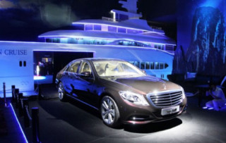  Bán 100 xe Mercedes trong 5 ngày tại Hà Nội 