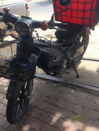 Chiếc Cub giao hàng cực độc với động cơ 150cc, DOHC