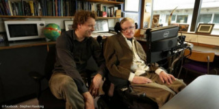 Công trình cuối cùng của giáo sư Stephen Hawking mở ra cánh cổng đến với những vũ trụ khác