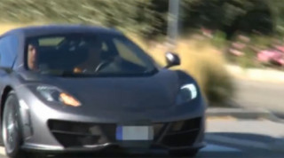 Cristiano Ronaldo lái siêu xe McLaren MP4-12C