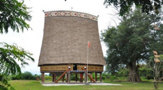 Đến Kon Tum thăm ‘linh hồn’ làng bản