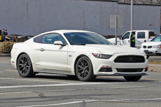  Ford Mustang sắp ra phiên bản kỷ niệm 50 năm 