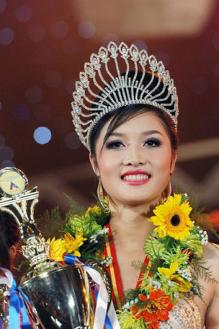 Hoa hậu: Vinh quang và cay đắng