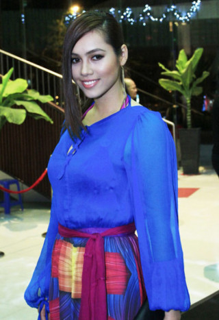 Hoàng My và phong cách... bất thường!