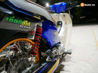 Honda Cub Fi độ lung linh mờ ảo đầy ‘ vi diệu ’ trong màn đêm