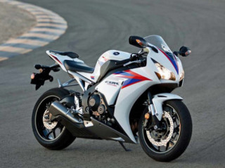  Honda trình làng CBR1000RR 2012 