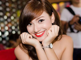 Hồng Quế trở lại sau 1 tháng xa Vbiz