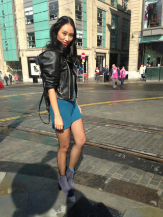 Huyền Trang cực “chất” trên phố London