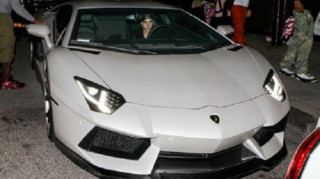 Justin Bieber tậu siêu bò 900 mã lực để…“chạy trốn”