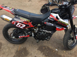 Kawasaki Dtracker 250 cho Biker thích ‘ bay nhảy ’ ở Sài Gòn