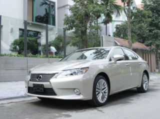  Lexus ES350 2013 về Việt Nam với giá 2,7 tỷ đồng 