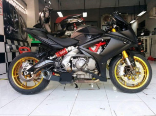 Lột xác mẫu nakedbike giá rẻ Benelli BN600i thành chiếc Sportbike đầy ấn tượng
