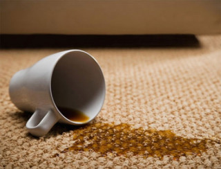 Mách khéo cách xử lý vết bẩn trên quần áo