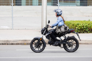 Mẹo hay: Nên dứt khoát việc bóp và nhả côn trong thời gian ngắn nhất