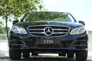  Mercedes E-class mới có giá từ 1,9 tỷ đồng 