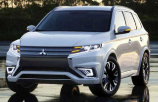Mitsubishi Outlander đổ bộ thị trường Việt gặp phải đối thủ nào?