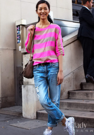 Mix đồ dạo phố đẹp như siêu mẫu Liu Wen