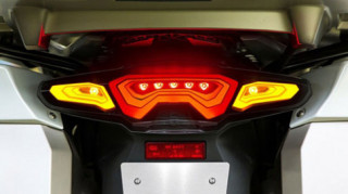 Môtô BMW sẽ dùng hệ thống đèn lai