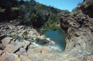 Phiêu lưu trong sắc màu Karijini
