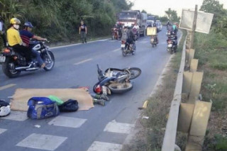Phượt thủ đi Wave tử vong tại chổ, người khác ngồi sau may mắn thoát chết
