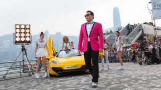 PSY dùng McLaren 12C Spider trong MV mới