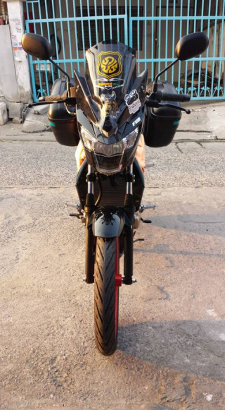 Raider 150 FI của phượt thủ xứ người