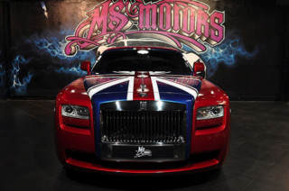 Rolls-Royce Ghost phủ cờ Anh bắt mắt