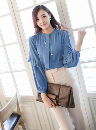 Sơ mi lụa đơn giản mà phong cách