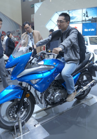  Suzuki trình làng GW250S 