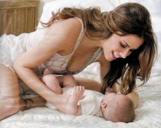 Thiên thần nội y năm 27 tuổi vẫn là trinh nữ