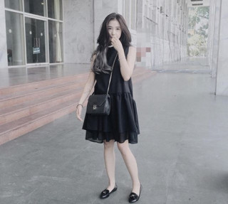 Tín đồ Việt hào hứng váy suông dài tiết giao mùa
