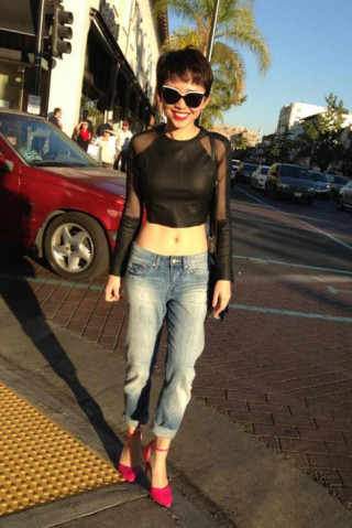 Tóc Tiên siêu sexy dù trong nhà, ngoài phố