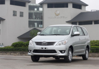  Toyota Innova 2012 - thay vỏ, giữ ‘chất’ 