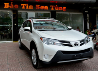  Toyota RAV4 2013 có mặt tại Hà Nội 