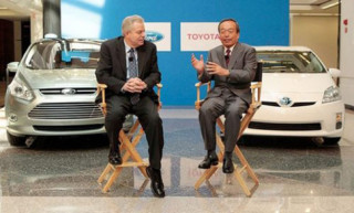 Toyota và Ford ngừng hợp tác phát triển xe điện