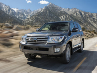  Toyota Việt Nam giới thiệu Land Cruiser mới 