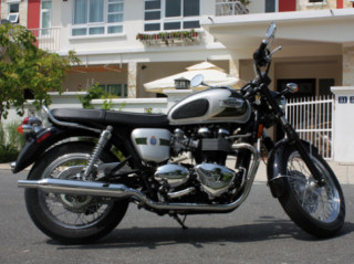  Triumph Bonneville T100 phiên bản đặc biệt tại Việt Nam 