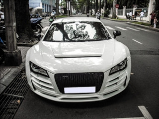  Vẻ đẹp Audi R8 Twin Turbo trên phố Sài Thành 