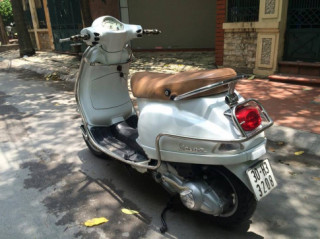 Vespa LX 150 nhập khẩu Ý màu trắng 2010 máy nguyên