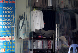 Veston đại hạ giá tràn ngập thủ đô