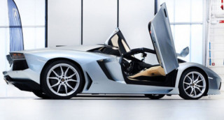 Vì sao giới độ xe Việt Nam ưa thích cửa cắt kéo của Lamborghini?