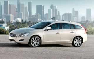 Volvo công bố giá bán mẫu V60 wagon mới