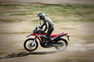 2017 Honda CRF250L Rally ra mắt, giá 131 triệu đồng