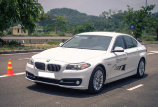  BMW 520i - sedan cho tài xế trẻ 